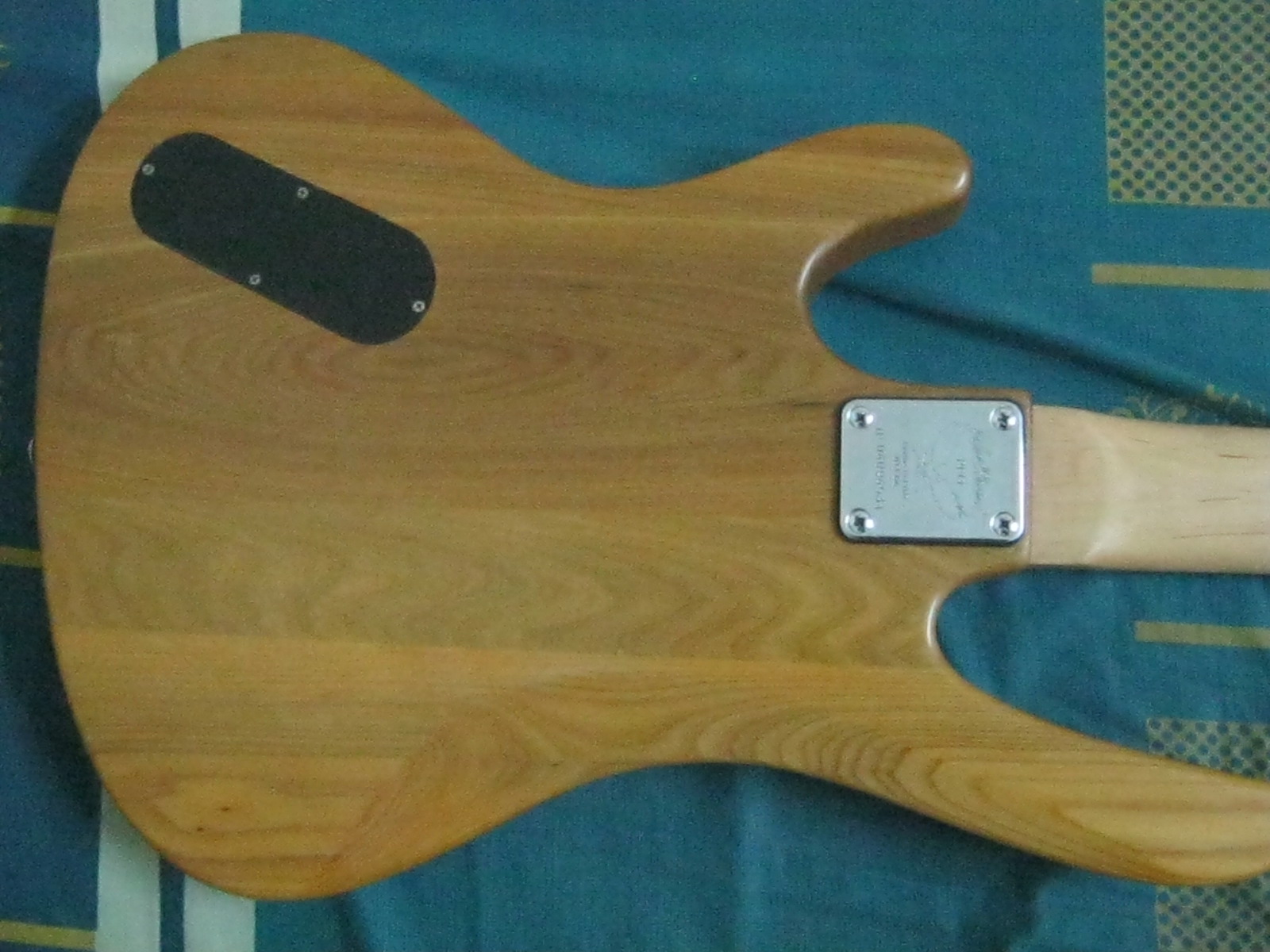 ขายเบส washburn xb100 ตู้แอป์เบสFender Rumble15 ถูกๆจ้า รูปที่ 7