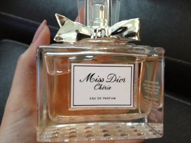 ส่งต่อจ้า !! น้ำหอมเทสเตอร์จากห้าง Miss Dior Cherie EDP 100ML รูปที่ 1