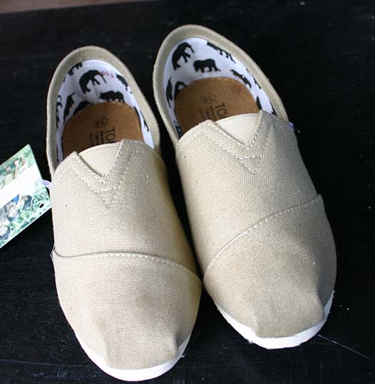 รองเท้าToms shoes รูปที่ 1