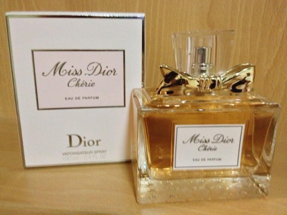 ขายน้ำหอม ยี่ห้อ Christian Dior รุ่น Miss Dior Cherie ขนาด 100 ML รูปที่ 1