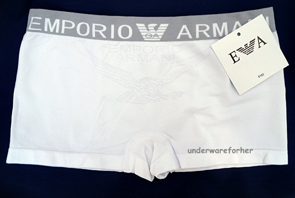ชุดชั้นในผู้หญิง  EMPORIO  ARMANI สีขาว  แบบเต็มตัว รูปที่ 5