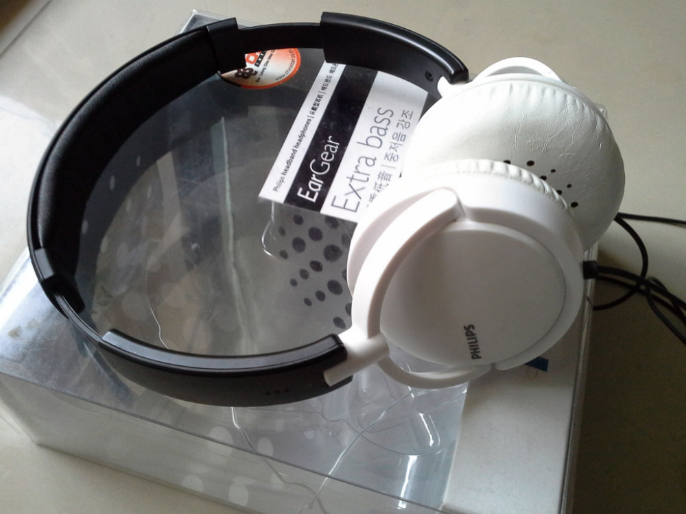 ขายหูฟัง PHILLIP EarGear ครับ เสียงเบสๆนุ่มๆ เสียดายเหมือนกัน แต่ผมไม่ได้ใช้งานแล้ว รูปที่ 5