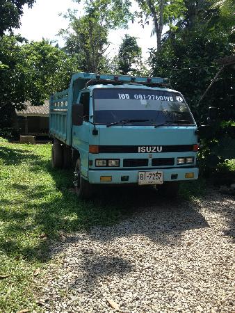 รถบรรทุกหกล้อ ISUZU NPR 110 HP รูปที่ 1