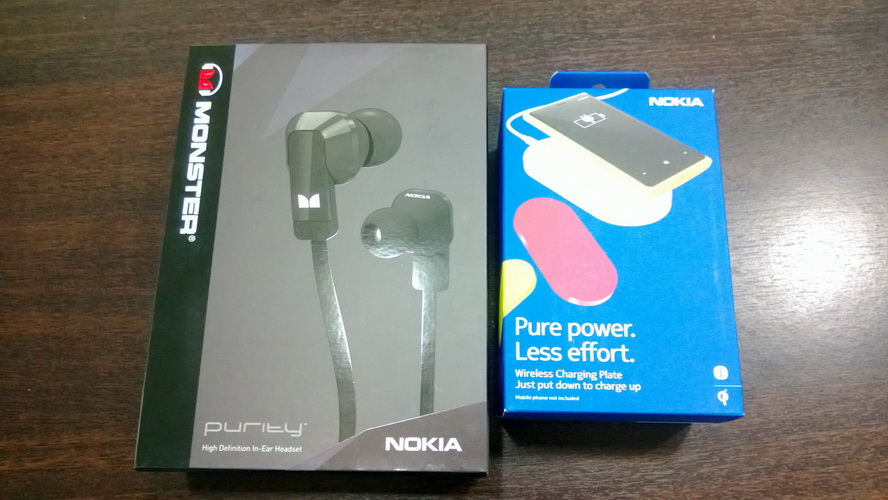 +++ ขายเซต หูฟัง Nokia Monster WH920 และ Wireless Charger DT900 สีดำ สภาพใหม่ ยังไม่แกะกล่อง +++ รูปที่ 1