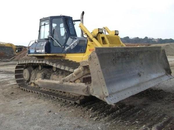 ขายรถแทรคเตอร์ KOMATSU D65P-12E รูปที่ 1