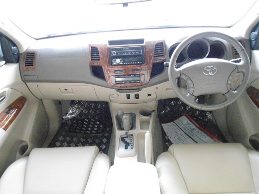 ฟรีดาวน์ Fortuner ปี 2006 สีดำ รวมออกรถ 9,000 บาท รูปที่ 5