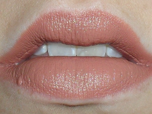 Wet 'n Wild Mega Last Lipstick สี Bare it all ราคา 190 บาทจ้า รูปที่ 4