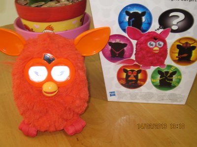 ขาย ตุ๊กตา เฟอร์บี้ สีส้ม ของแท้ ใหม่แกะกล่อง 3,600บาท SELL BRAND NEW ORIGINAL ORANGE FURBY DOLL TOY รูปที่ 1