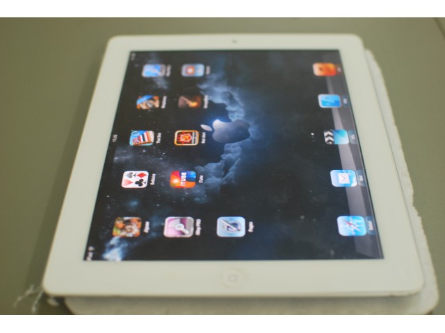 ขาย Ipad 2 Wifi 16 GB สีขาว ด่วน !!! รูปที่ 3