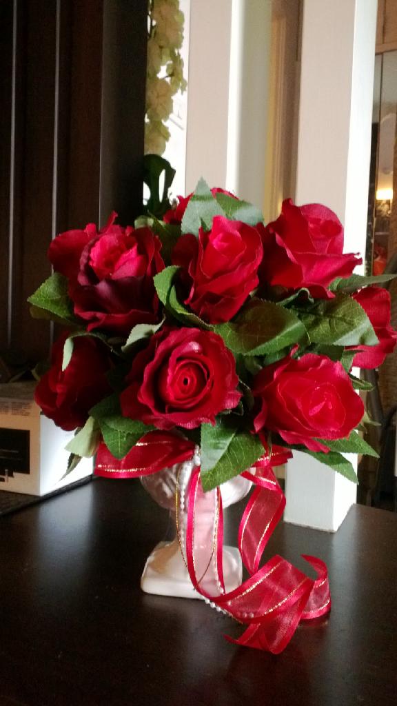 ขายปลีก-ขายส่ง ช่อดอกไม้ มงกุฏดอกไม้ รับปริญญา งานแต่งงานหรือ แสดงความยินดีในโอกาสพิเศษ รูปที่ 1