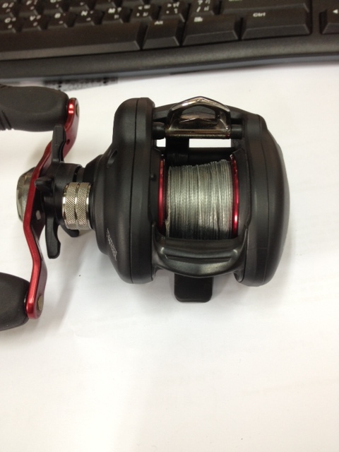 รอกหยดน้ำ Daiwa megaforce รูปที่ 4