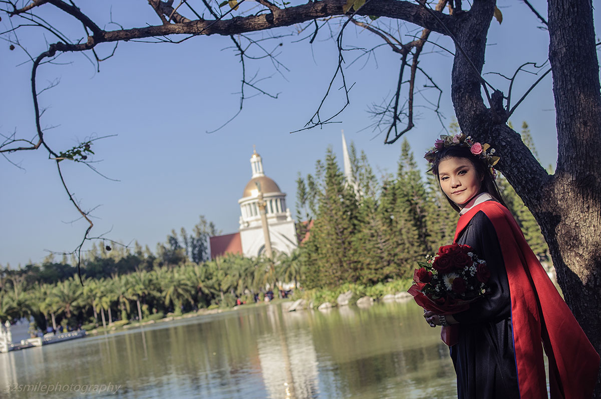 บริการถ่ายภาพรับปริญญา ช่างภาพรับปริญญา ม.กรุงเทพ มศว. 2556 รูปที่ 3
