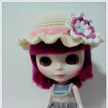 ตุ๊กตาถักไหมพรม,ชุุดตุ๊กตาเฟอร์บี้,ชุดตุ๊กตาบลายท์ ตุ๊กตาถักไหมพรม รูปที่ 3