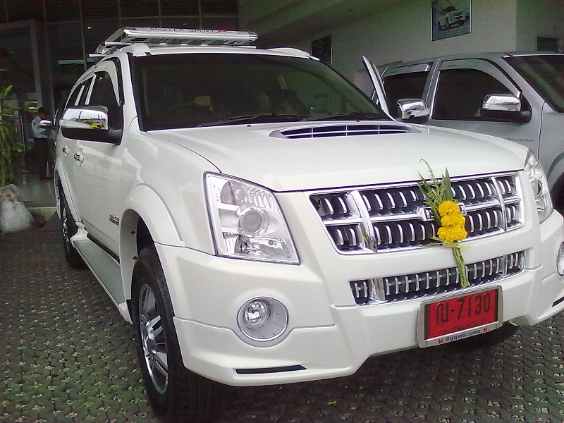 บริการรถเช่า ISUZU MU-7 พร้อมคนขับ รูปที่ 1