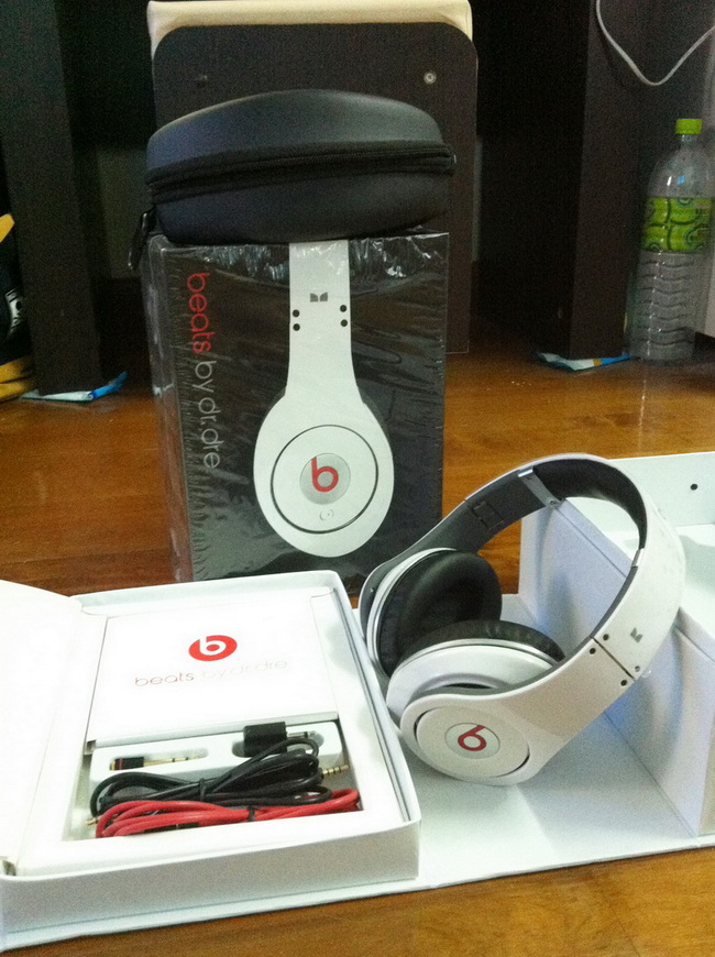 ขายหูฟัง MONSTER BEAT Studio (Headphone) สีขาว*เกรดพรีเมี่ยม มือ 2 สภาพ 90% รูปที่ 3