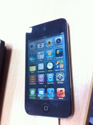ขาย iPod Touch gen4 สีดำ 8gb สภาพ90% 3,200. บาท รูปที่ 4