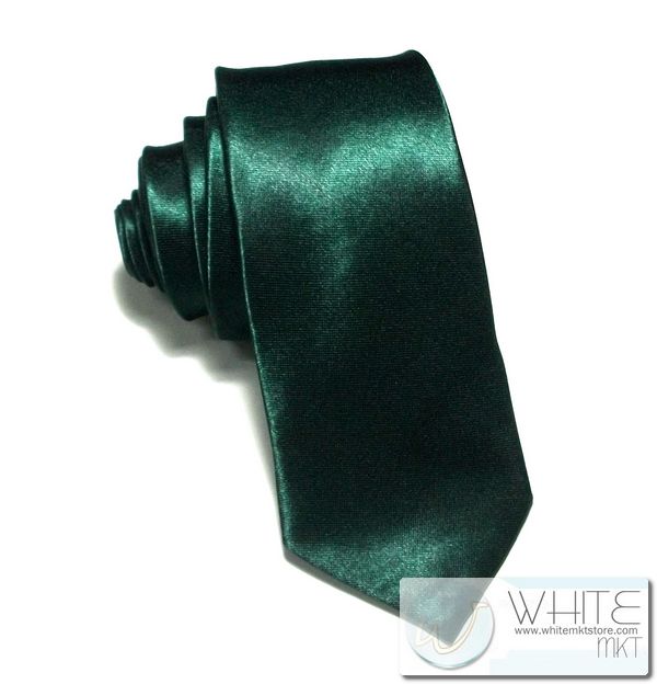 เนคไท ผ้ามันผิวเรียบ สีเขียวเข้ม หน้ากว้าง 2 นิ้ว (NT050) by WhiteMKT รูปที่ 1