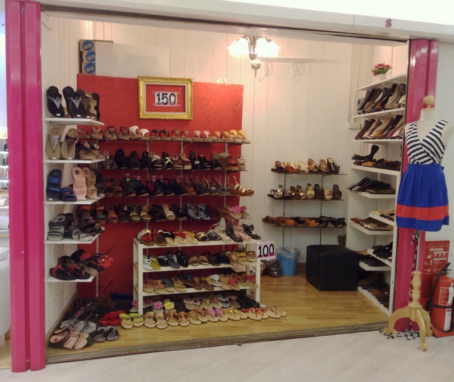 เซ้งร้านเสื้อผ้าซีคอนสแควร์ศรีนครินทร์(โครงการซีซั่น แฟชั่นมอลล์ ชั้น 2 Seacon Square) รูปที่ 1