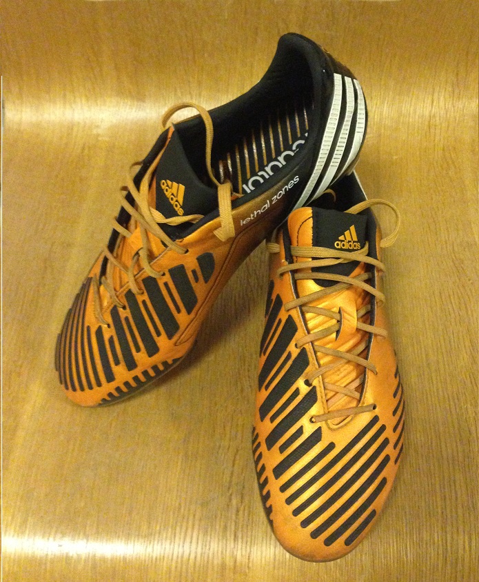 ขายรองเท้าสตั๊ด มือสอง Adidas Predator lz ตัวท๊อป รูปที่ 1