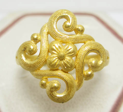 แหวนทอง24 k Prima gold ลายดอกไม้ นน.6.13 g รูปที่ 1