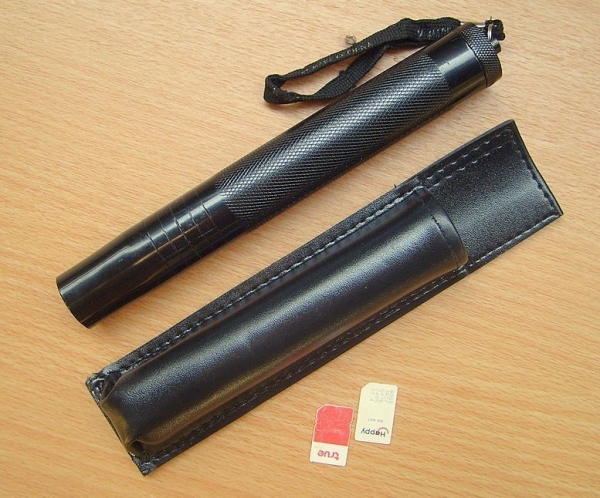 ดิ้ว กระบองยืด Tactical Baton ชุบดำ ขนาดใหญ่ 4 ท่อน  รูปที่ 3