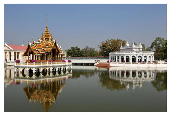 ท่องเที่ยวพระราชวังบางปะอินและอยุธยา Bang Pa In and Ayutthaya รูปที่ 1