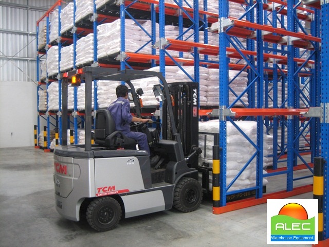 DRIVE IN RACKING SYSTEMS รูปที่ 4