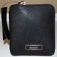 กระเป๋าสตางค์ DKNY Saffiano Leather ของแท้ สีดำ ซิปรอบ