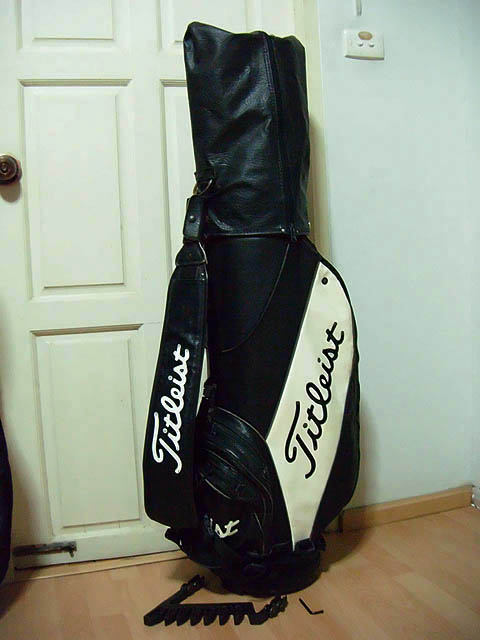 ขายถุงกอล์ฟ Titleist ซิปใช้ได้ทุกตัว หนังแท้ (made in usa)  รูปที่ 1