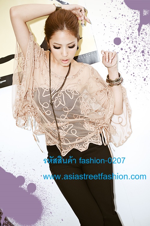fashion เสื้อคลุมแฟชั่น ลายลูกไม้ น่ารัก ทรงผีเสื้อ สีเบจ ชิวๆ สวยมากๆ จ้า Asia Street Fashion (พร้อมส่ง)  รูปที่ 1