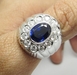 รูปย่อ แหวน พลอยสีน้ำเงิน ล้อมเพชร น้ำขาว เล่น ไฟดี สวยมาก งานเก่า นน. 11.45 g รูปที่3