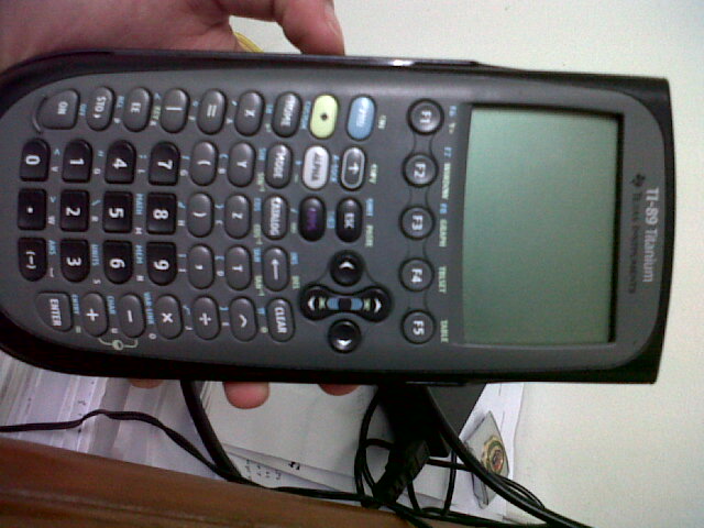 เครื่องคิดเลข TI-89 Titanium รูปที่ 4
