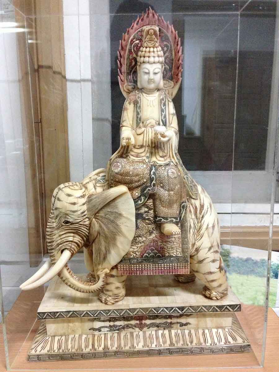 ขายปี่เซี๊ยะแกะสลักและพระโพธิสัตว์ รูปที่ 4