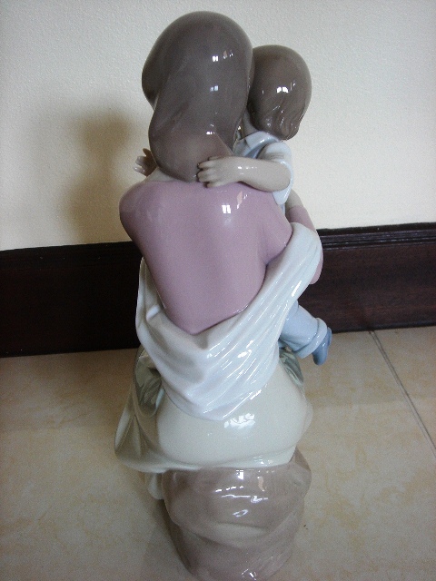 ขายตุ๊กตาพอซเลน ยี่ห้อ Lladro ผลิตในประเทศสเปน รูปที่ 4