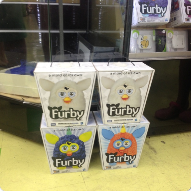 ขาย Furby ราคา เหมา สีขาว 2 ทูโทน 2 รูปที่ 1