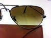 รูปย่อ ขาย แว่น Ray ban (สีชา) สภาพ 95% เลย ใส่น้อยมากๆ เลยขาย ซื้อที่ แว่นท็อปเจริญ ราคา 6,xxx ขอขายที่ 3,000 มีรูปด้วย ครับ รูปที่3