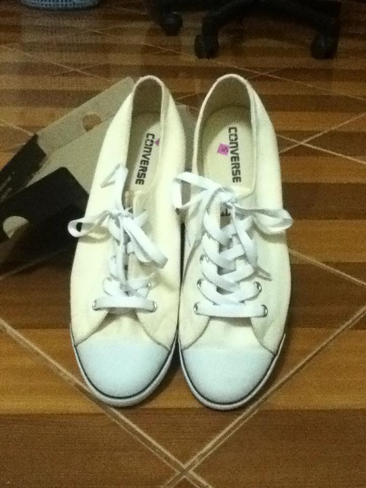 ขายconverse ราคาคุยกันได้ค่ะ ซื้อมาผิดsize ยังไม่ได้ใส่เลยค่ะ รูปที่ 1