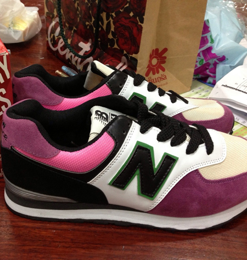 ส่งต่อรองเท้า new balance (mirror) ไซส์40ขายด่วนคะ!! รูปที่ 1