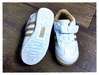 รูปย่อ Adidas รองเท้าผ้าใบสีขาว ขลิบทอง เท่แบบหรูๆ ขนาด 14.5 cm รูปที่3