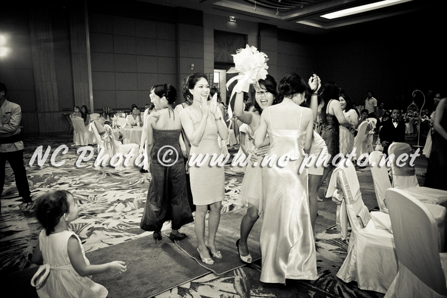 ช่างภาพ รับถ่ายรูป งานแต่งงาน Pre-Wedding รับปริญญา งาน Events งานสัมมนา : NC Photo รูปที่ 1