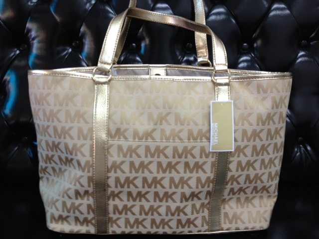 Michael Kors MK Logo RTW X-Large Summer Tote Bag Shoulder Handbag -Gold รูปที่ 3