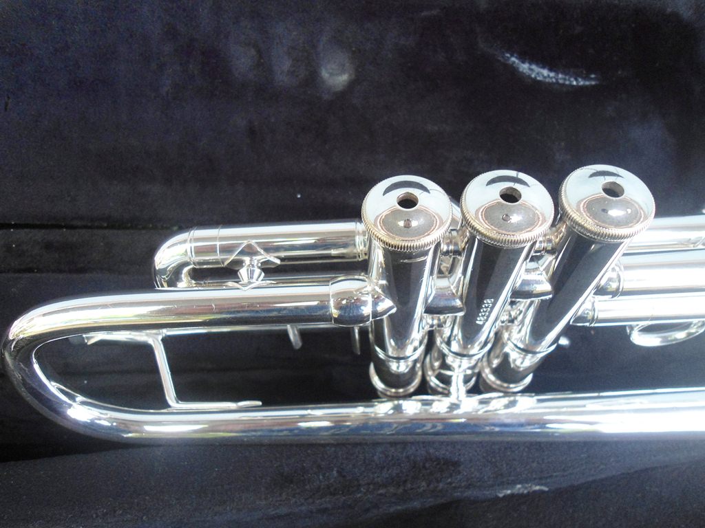 ขายรุ่นยอดนิยม Bach Stradivarius trumpet model 37 สภาพนางฟ้าครับ รูปที่ 6