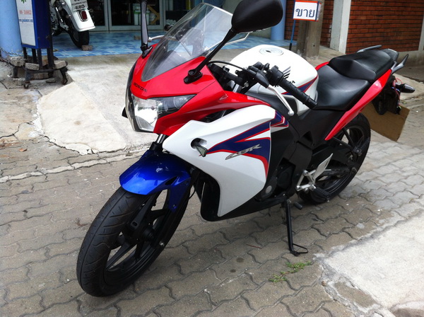 ขาย Honda CBR 150cc สภาพสวย รูปที่ 1