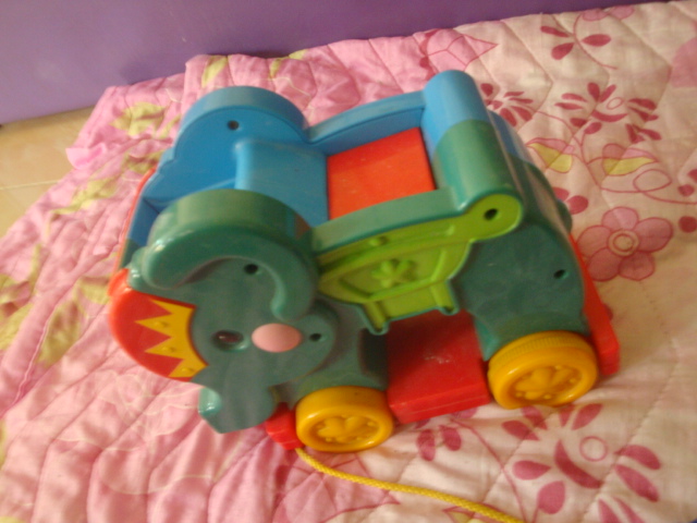 รถลากช้างน้อย มีเสียง หยอดบล็ิอกทางปากมีเสียง fisher price รูปที่ 2