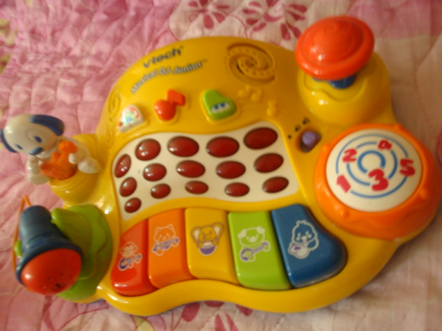 เปียโนมีไมค์ ออกเสียง เครื่องดนตรีหลากเสียงแตกต่างกัน vtech รูปที่ 2