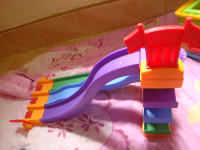 รถแข่ง 3 คัน พร้อมลู่วิ่งรถ fisher price รูปที่ 4