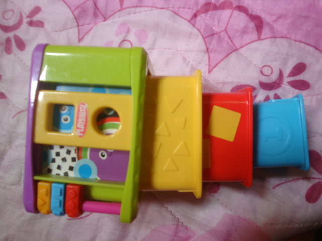 ของเล่นเสริมทักษะการวาง FISHER PRICE รูปที่ 1