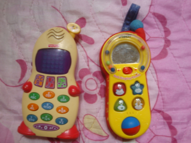 โทรศัพท์เด็กมีเสียง มีไฟ แบรนด์ FISHER PRICE รูปที่ 1