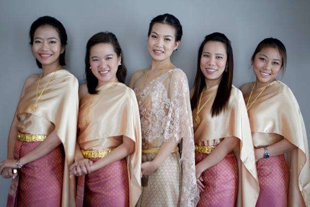 เช่าชุดไทยเพื่อนเจ้าสาว ,ชุดไทย,ชุดเพื่อนเจ้าสาวราคาถูก รูปที่ 4