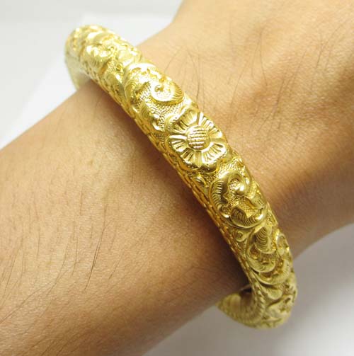 กำไลหัวบัว งานทองแกะลาย สวยมาก นน. 47.80 g รูปที่ 6